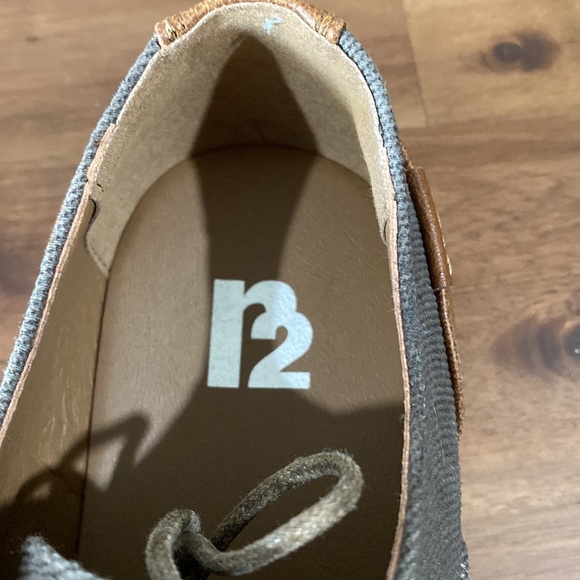 R2 Harvey greige (grey/beige) canvas oxfords - men’s 8M - Picture 5 of 6